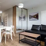 Shipyard Gdansk Apartment - Free Private Parking